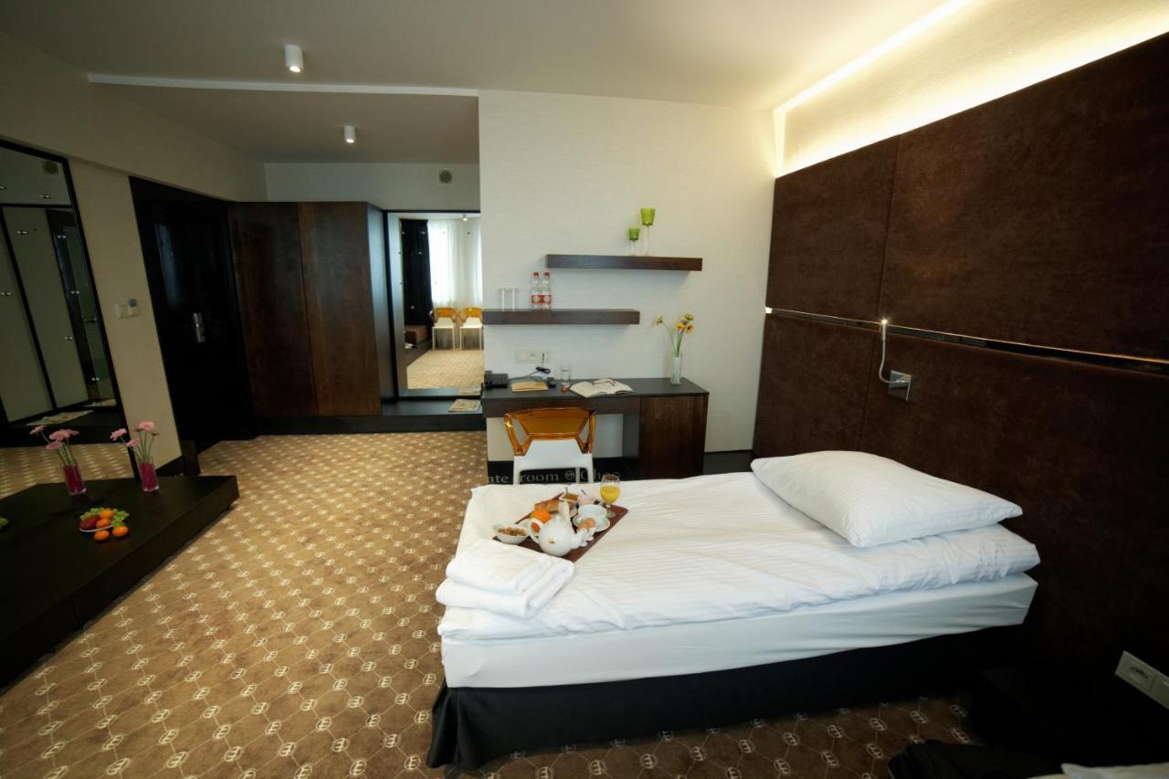 Hotel Martina Żnin Esterno foto