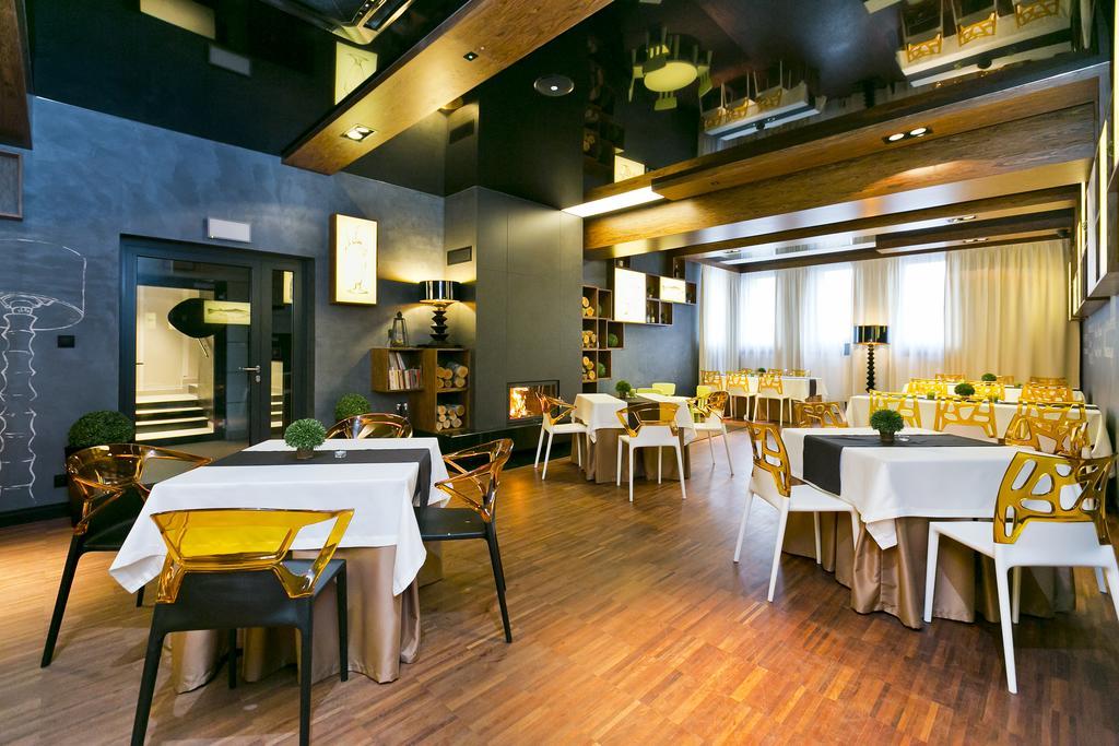 Hotel Martina Żnin Esterno foto