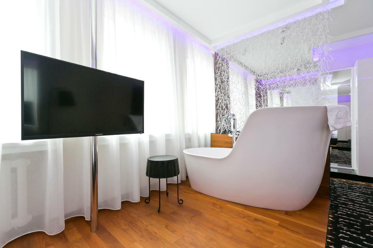 Hotel Martina Żnin Esterno foto